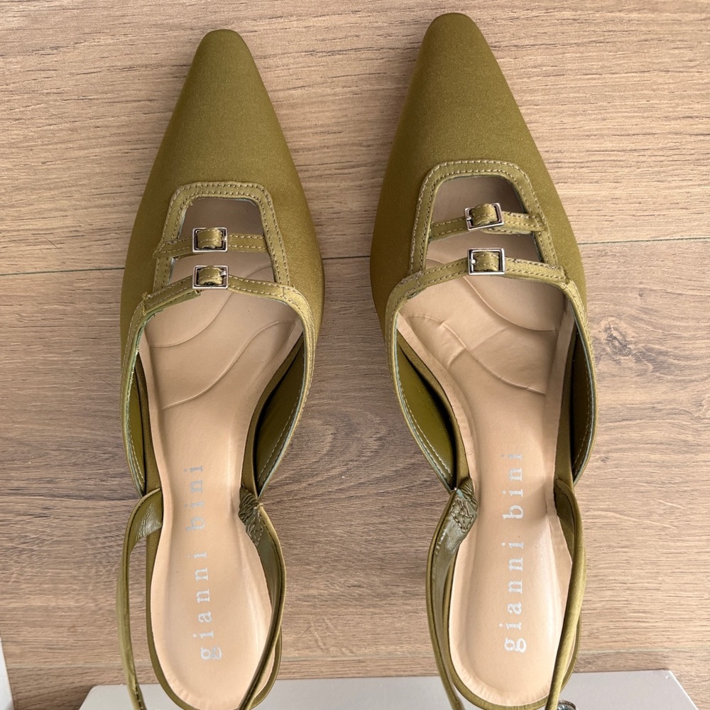 Gianni Bini Chartreuse Slingback Heels